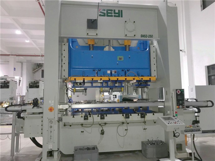 自動化沖床機(jī)械手日常生產(chǎn)維護(hù)保養(yǎng)技巧講解