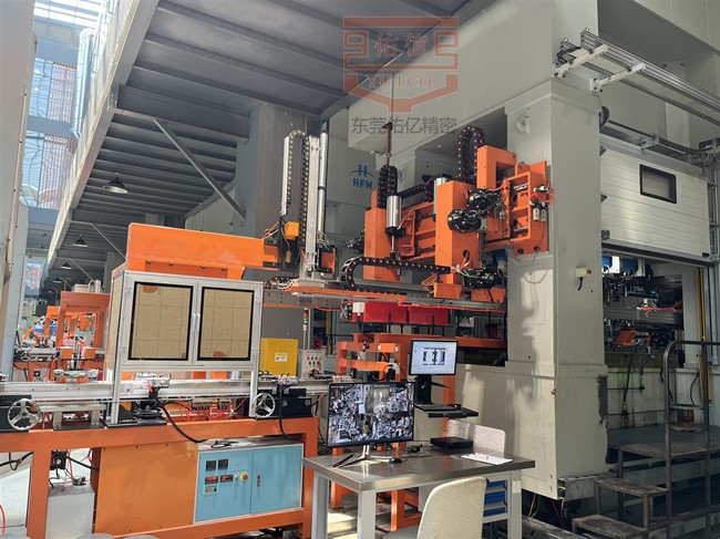 沖壓自動化機械手在汽車制造業(yè)中的應用有哪些？