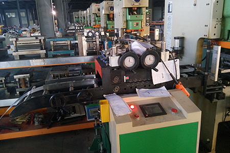 新裝伺服送料機(jī)不會(huì)操作？5個(gè)調(diào)機(jī)方法介紹