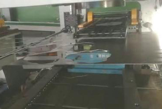 1.6米偏擺送料機(jī)、厚板整平機(jī)、放料架（沖壓火車配件）